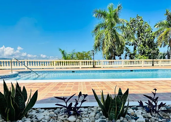 Falcon Islandview - Airport Pickup Available - 24security Montego Bay